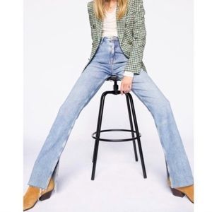 Zara split flare jeans size 8. DARK WASH ***